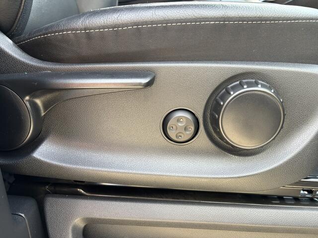 Mercedes-Benz V-KLASSE 250d Lang DC Avantgarde / Navi / Dubbel Cabine / Stoelverwarming / Burmester Audio / Trekhaak /