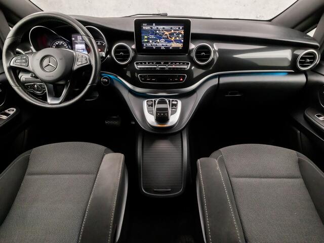 Mercedes-Benz V-KLASSE 200d Lang DC Automaat (MARGE, NAVIGATIE, STOELVERWARMING, CAMERA, TREKHAAK, SFEERVERLICHTING, ZWART HEMEL, CRUISE, NIEUWSTAAT)