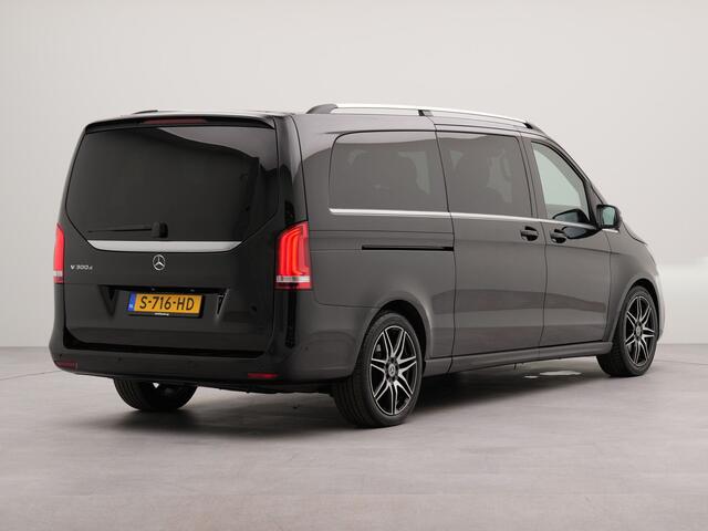 Mercedes-Benz V-KLASSE 300d Extra Lang Avantgarde Edition 8 pers | Navigatie | Voorstoelen Verwarmd | Parkeersensoren Voor én Achter | Achteruitrijcamera | Burmester Audiosysteem | Cruise Control | DAB | Dodehoekdetectie | Lane Assist | Schuifdeuren Links
