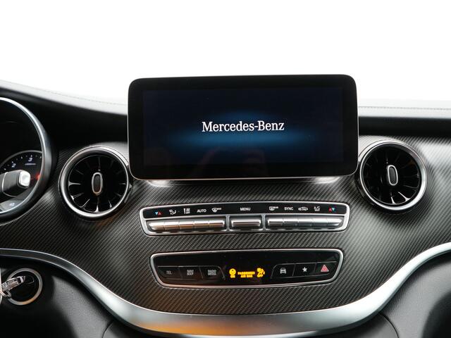 Mercedes-Benz V-KLASSE 300d Extra Lang Avantgarde Edition 8 -Pers Automaat | 360 Camera | Navigatie | Appconnect | Electr.bedienbare voorstoelen | Voorstoelen verwarmd |Parkeersensoren voor en achter | Schuifdeur links en rechts | Privacy glas achter |