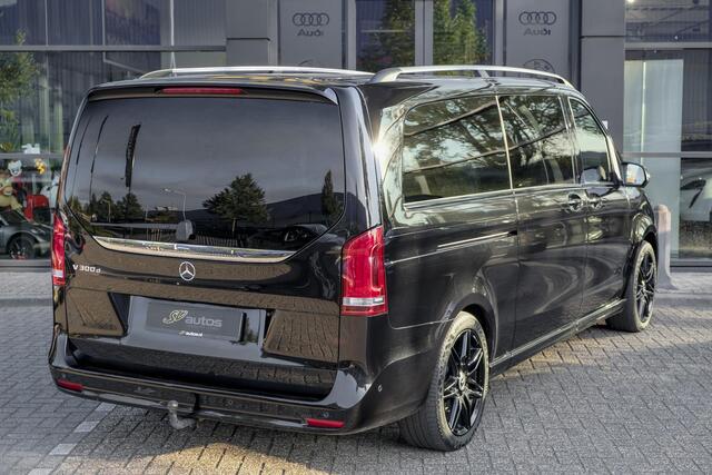 Mercedes-Benz V-KLASSE V300d AMG 240pk Extra Lang XL Burmester Elektrische schuifdeuren Trekhaak Night pakket Black Edition