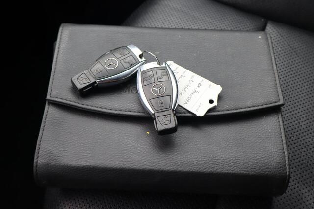 Mercedes-Benz V-KLASSE 250d Lang Avantgarde Edition Lederen interieur, Navigatie, Cruise control,