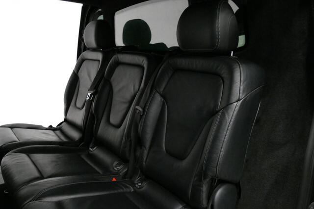 Mercedes-Benz V-KLASSE 250d Lang DC AMG Line / MARGE / Burmester Surround Sound / Rondomzicht camera / Ambienteverlichting / 19'' LMV / Dodehoek detectie / Cruise Control / Trekhaak / Elektrische schuifdeuren L + R / Navigatie / Achteruitrijcamera / Agility Control