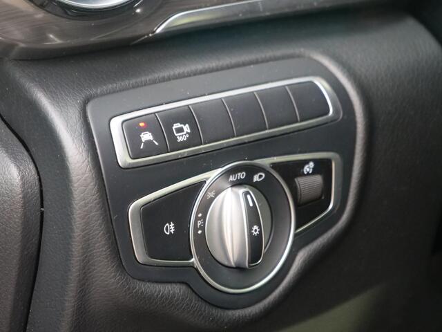 Mercedes-Benz V-KLASSE V300d | 7persoons | Exclusive | panorama | burmester | gekoelde stoelen | Vol!!