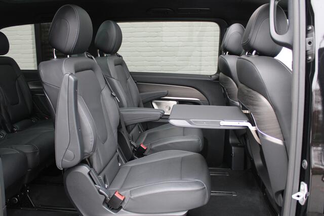 Mercedes-Benz V-KLASSE 300d / AMG / Exclusive / DC / 4-matic / Luchtvering / Pano / INCL BTW-BPM / 360 Cam / Burmester / Vol Opties / NIEUW!!