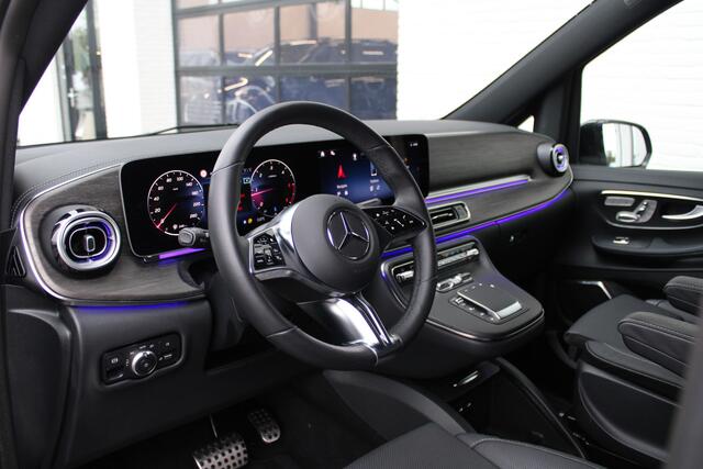 Mercedes-Benz V-KLASSE 300d / DC / AMG / Elec Stoelen / 360 Cam / 2x Elec Schuifdeur / Burmester / Vol Opties / NIEUWSTAAT