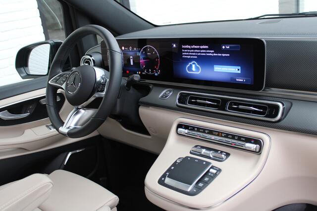 Mercedes-Benz V-KLASSE 300d / DC / AMG / 4-matic / Panorama / 360 Cam / 2x Elec Schuifd / Burmester / Vol Opties / NIEUWSTAAT