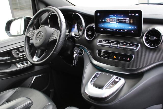 Mercedes-Benz V-KLASSE 300d / XXL / DC / AMG / 4-Matic / Luchtvering / 2x Elec Schuifd / Night Pakket / 360 Cam / Burmester / Vol Opties.