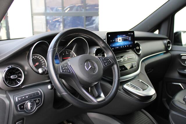 Mercedes-Benz V-KLASSE 300d / XXL / DC / AMG / 4-Matic / Luchtvering / 2x Elec Schuifd / Night Pakket / 360 Cam / Burmester / Vol Opties.