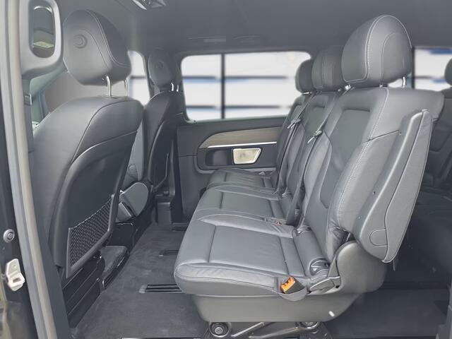 Mercedes-Benz V-KLASSE 300d L3 AMG Avantgarde 8 personen EL. Schuifdeuren Burmester Distronic Multibeam 19 Inch