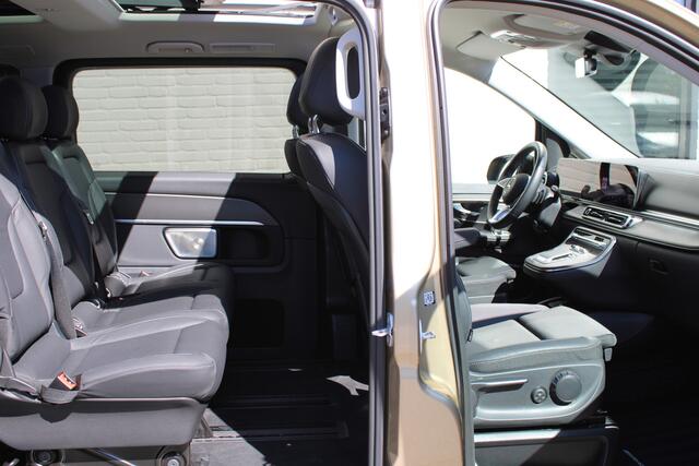 Mercedes-Benz V-KLASSE 300d / DC / AMG / 4-Matic / Panorama / 360 Cam / 2x Elec Schuifd / Burmester / Vol Opties / NIEUW!!