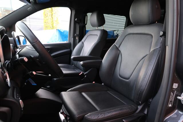 Mercedes-Benz V-KLASSE 300d DC | AMG | 4-Matic | 360 Camera | Stoelventilatie | CarPlay | Navigatie | Lederen bekleding | Elek schuifdeuren | LED koplampen | Elek achterklep | DAB