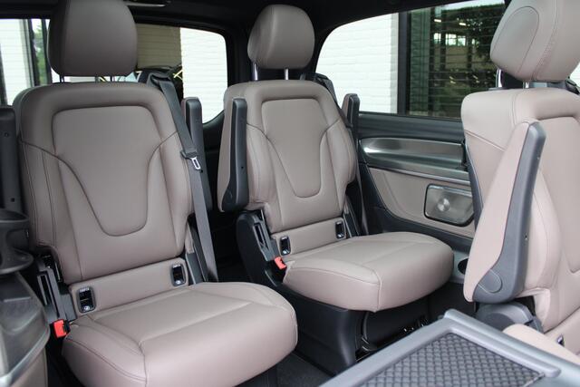 Mercedes-Benz V-KLASSE 300d / Exclusive / 6 Persoons / Luchtvering / Pano / INCL BTW-BPM / 2x Elec Schuifd / 360 Cam / Burmester / Vol Opties / NIEUW!!