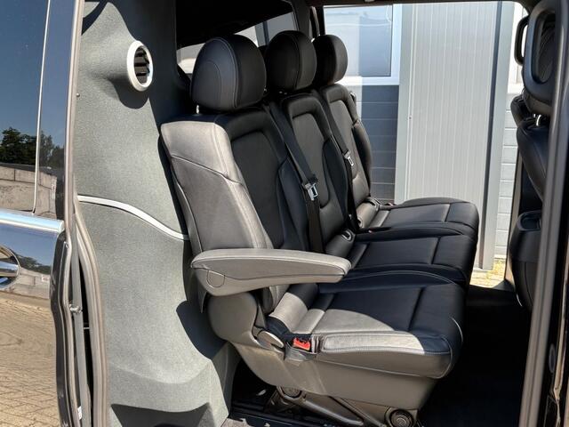Mercedes-Benz V-KLASSE V300d 239PK / AMG 4MATIC / Dubcab /Automaat / 360gr Camera / Koelbox / Thermo bekerhouders / Elektr schuifdeuren / LED / MBUX /