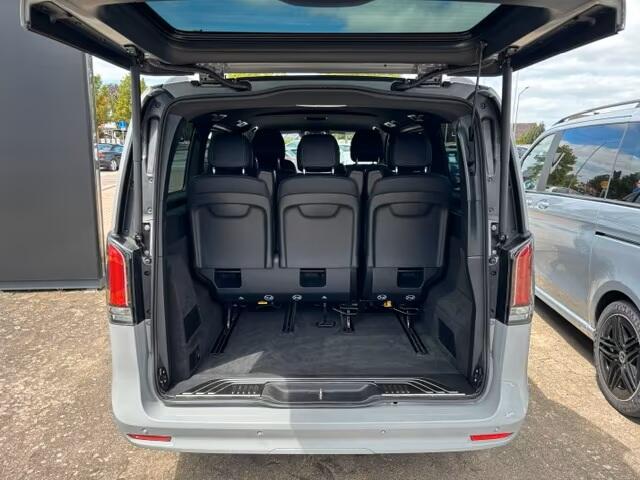 Mercedes-Benz V-KLASSE 300 Benzine L2 Avantgarde Distronic Burmester 2 EL. Schuifdeuren 360 Camera 19 Inch