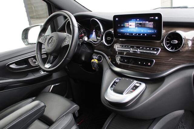 Mercedes-Benz V-KLASSE 300d / XXL / DC / Elec Stoelen / Burmester / 360 Camera / Stoelkoeling / Vol Opties / NIEUWSTAAT