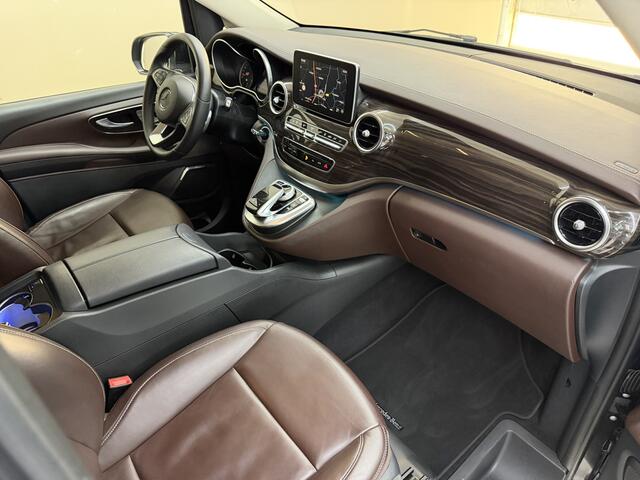 Mercedes-Benz V-KLASSE 250d Lang DC Avantgarde Edition, 190Pk, 2017, Volledig leder, LED koplampen, 360" camera, AMG velgen, Stoelverwarming, Apple carplay, Luxe uitvoering,