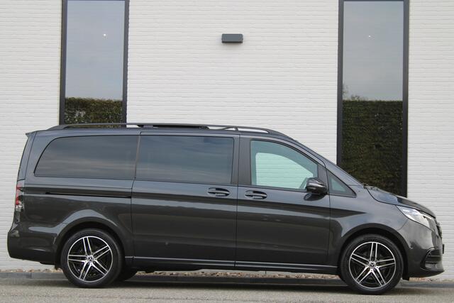 Mercedes-Benz V-KLASSE 300d / AMG / 4-Matic / 7-Persoons / Luchtvering / Pano / Elec Stoelen / Burmester / Vol Opties / NIEUWSTAAT.