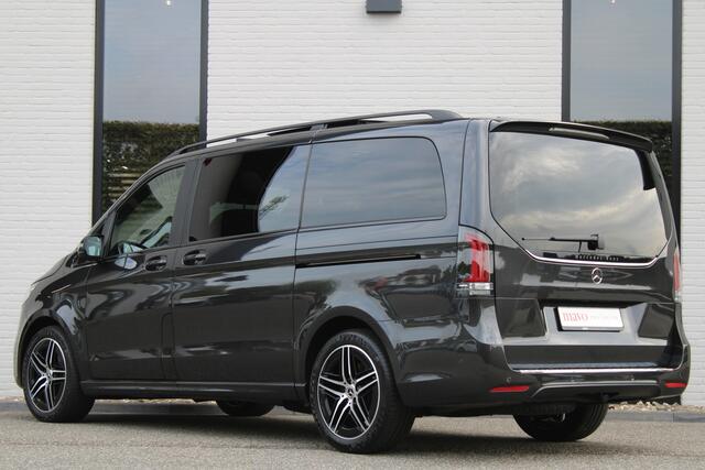 Mercedes-Benz V-KLASSE 300d / AMG / 4-Matic / 7-Persoons / Luchtvering / Pano / Elec Stoelen / Burmester / Vol Opties / NIEUWSTAAT.