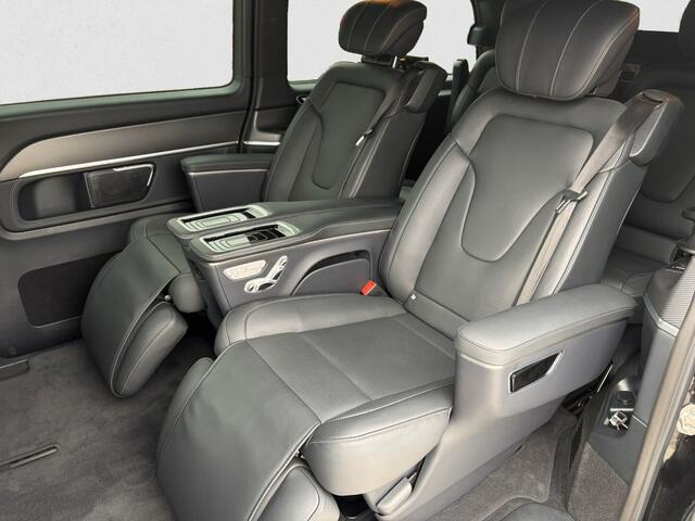 Mercedes-Benz V-KLASSE 300d XL VIP AMG 4-Matic Airmatic Burmester Stoelkoeling Memory Distronic LED Night Pakket