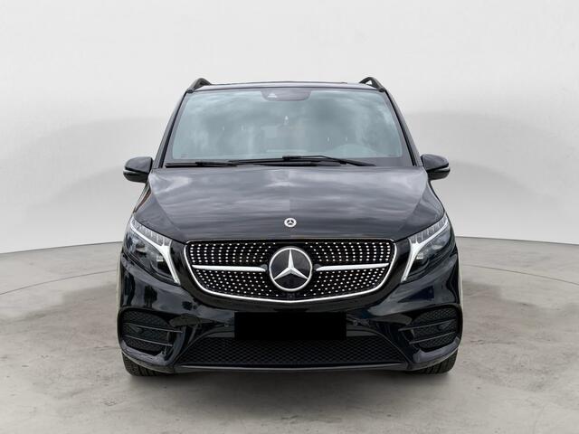Mercedes-Benz V-KLASSE 300d XL VIP AMG 4-Matic Airmatic Burmester Stoelkoeling Memory Distronic LED Night Pakket