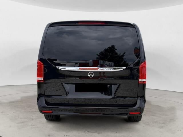 Mercedes-Benz V-KLASSE 300d XL VIP AMG 4-Matic Airmatic Burmester Stoelkoeling Memory Distronic LED Night Pakket
