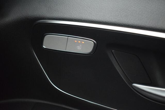 Mercedes-Benz VITO 116 CDI 164pk L2 Select Nieuw Model Trekhaak Camera 2x Schuifdeur Leder Stoelverwarming Sidebars