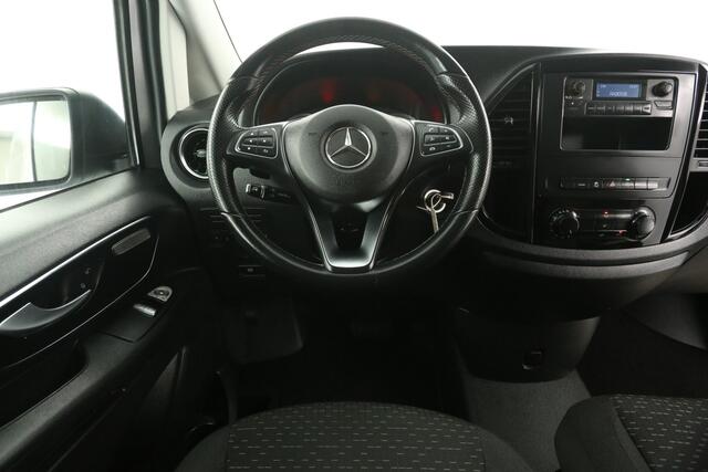 Mercedes-Benz VITO 114 CDI Lang 136PK Automaat Airco Cruise Trekhaak 3 Persoons 2xSchuifdeur 18''LMV