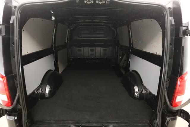 Mercedes-Benz VITO 114 CDI Lang Automaat Airco Camera Cruise Carplay Navigatie 18''LMV Leder 3 Persoons Trekhaak