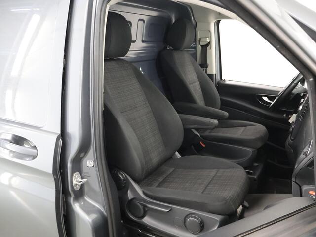 Mercedes-Benz VITO 114 CDI Aut. | L2 Lang | Navigatie | Parkeercamera | Climate Control | Cruise Control | LM velgen | Certified