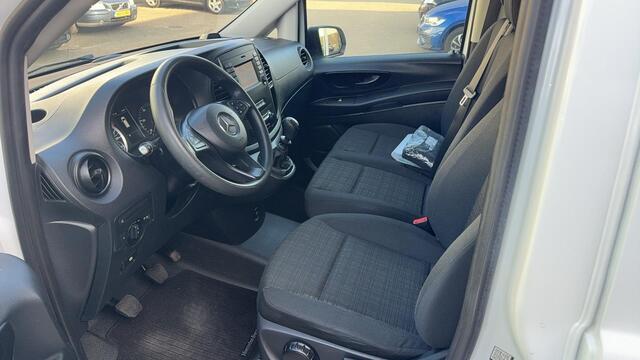 Mercedes-Benz VITO 111 CDI Functional Lang Navigatie 1e Eigenaar Volledig Dealer Onderhouden