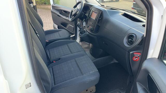 Mercedes-Benz VITO 111 CDI Functional Lang Navigatie 1e Eigenaar Volledig Dealer Onderhouden