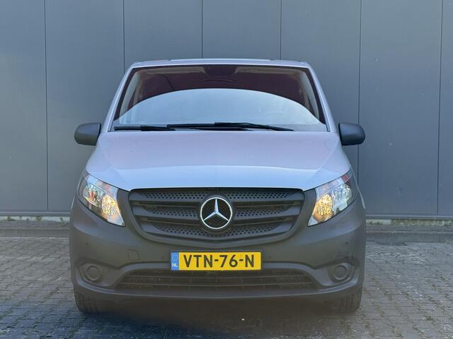 Mercedes-Benz VITO 114 CDI L2 Lang AUTOMAAT | Achteruitrijcamera | 2 zits | Cruise Control | Airco | Navigatie | Bijrijdersstoel | Achterklep |