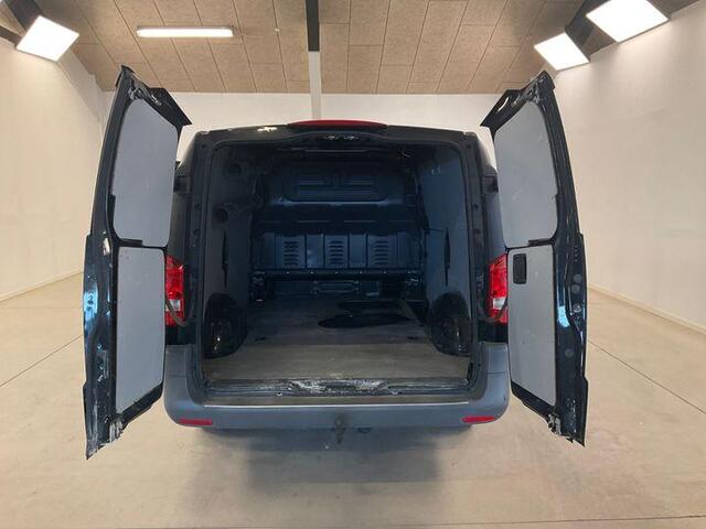 Mercedes-Benz VITO 114 CDI 140pk Automaat L2 Lang Navigatie Cruise control Camera Trekhaak Airco Euro6