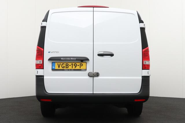 Mercedes-Benz VITO eVito Lang 41 kWh Camera Climate Bluetooth Stoelverw.