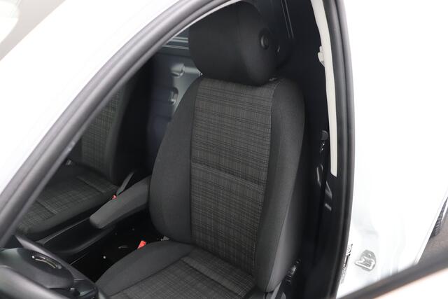 Mercedes-Benz VITO eVito Lang 41 kWh Camera Climate Bluetooth Stoelverw.