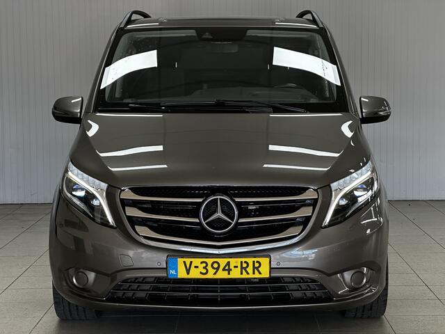 Mercedes-Benz VITO 114 CDI Lang DC Comfort Lease Edition/ Automaat!/ Trekhaak/ 2X Schuifdeur/ 19'' LMV/ Camera/ LED koplampen/ Navi/ Clima/ Cruise/ Elek. pakket/ Bluetooth/ Armsteun/ Multi. Sportstuur/ PDC V+A/ Extra getint glas.