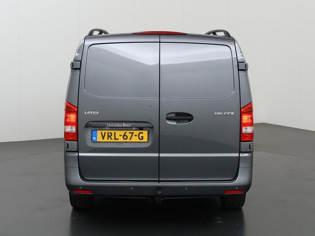 Mercedes-Benz VITO 116 CDI Aut. | L2 Lang | Climate Control | Navigatie | LED Koplampen | LM Velgen | Betimmering laadruimte | 2-zits | Parkeercamera | Certified