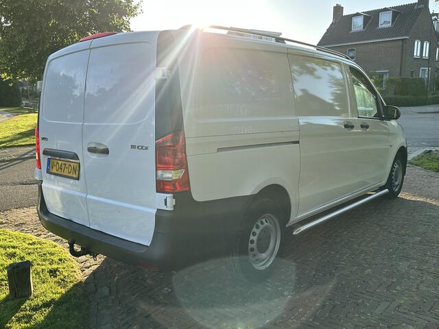 Mercedes-Benz VITO 111 CDI Lang Bestelauto van het Jaar editie Airco * Zeer netjes * 3 persoons