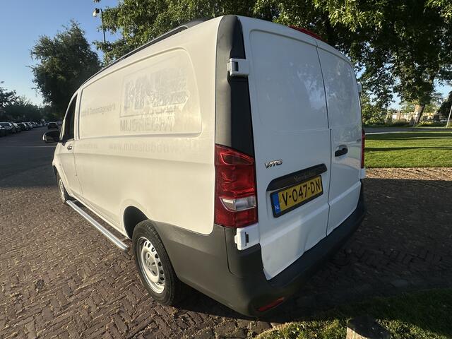 Mercedes-Benz VITO 111 CDI Lang Bestelauto van het Jaar editie Airco * Zeer netjes * 3 persoons