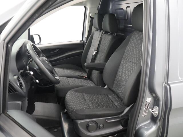 Mercedes-Benz VITO 116 CDI Aut. | Lang L2 | LM Velgen | Trekhaak | Cruise Control | Navigatie | 3-zits | Parkeercamera | Certified