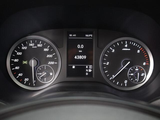 Mercedes-Benz VITO 116 CDI Aut. | Lang L2 | LM Velgen | Trekhaak | Cruise Control | Navigatie | 3-zits | Parkeercamera | Certified