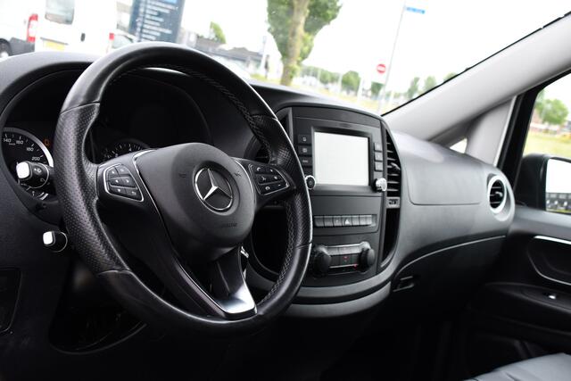 Mercedes-Benz VITO 119 CDI L2 AMG Edition Camera, Cruise, Carplay, LED, 190PK, Automaat, Trekhaak, Sensoren, Stoelverwarming, Uniek!