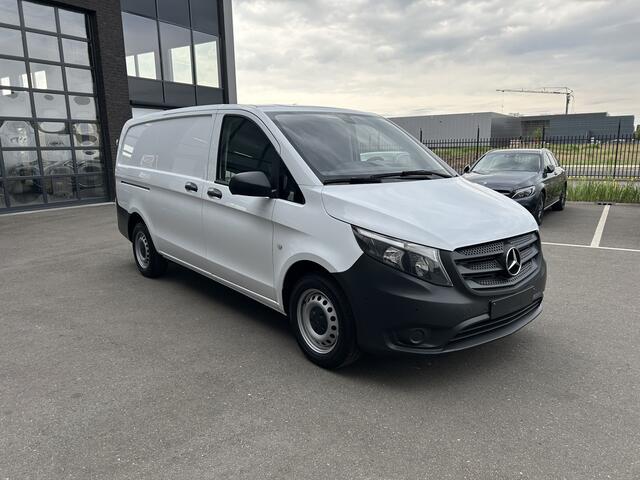 Mercedes-Benz VITO 114 CDI Lang / Trekhaak / Camera / Navigatie / Cruise control / Airco / Euro6 / Achterdeuren