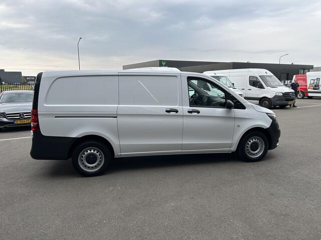 Mercedes-Benz VITO 114 CDI Lang / Trekhaak / Camera / Navigatie / Cruise control / Airco / Euro6 / Achterdeuren