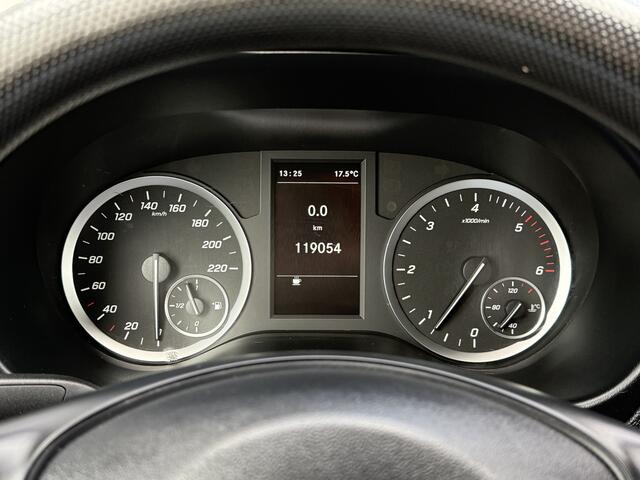 Mercedes-Benz VITO 114 CDI 136 PK / L2H1 / AIRCO / CRUISE / CAMERA / NAVI / TREKHAAK