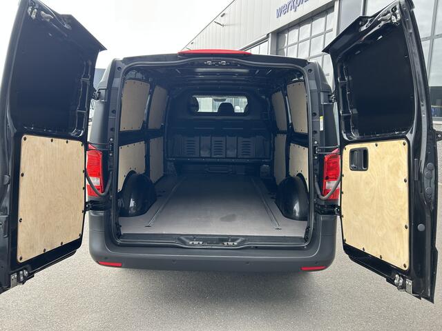 Mercedes-Benz VITO 116 CDI XL Extra lang / Automaat / Navigatie / Camera / Parkeersensoren / Cruise control / Airco / 270 Graden achterdeuren