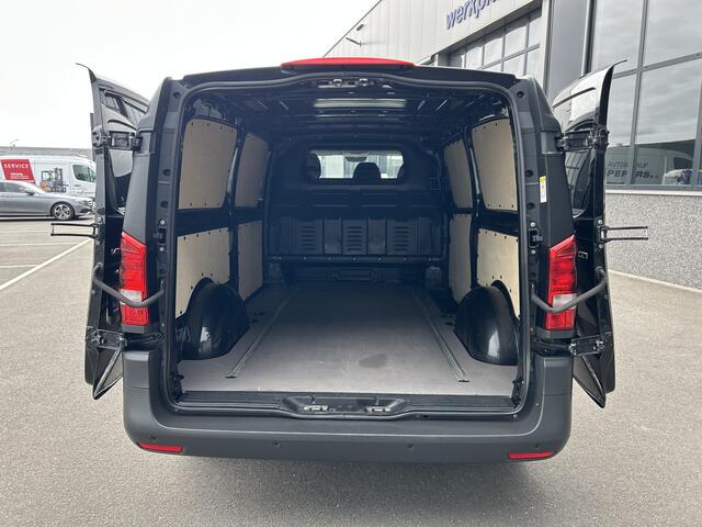 Mercedes-Benz VITO 116 CDI XL Extra lang / Automaat / Navigatie / Camera / Parkeersensoren / Cruise control / Airco / 270 Graden achterdeuren