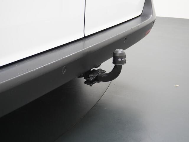 Mercedes-Benz VITO 116CDI 164PK Lang Navi PDC-v+a Camera ParkAssist Trekhaak Airco-CruiseC. Regen-Lichtsensor Bluetooth Schuifdeur Betonplex vloer Wandbetimmering + LedVerlichte-laadruim Dimlicht-Assist Tempmatik Warmtewerend-Glas Elektr-Spiegels+Verwarmd 2.000kg Trekvermo
