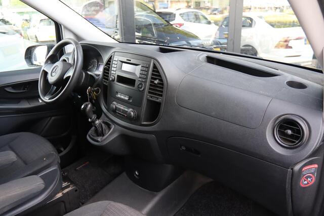 Mercedes-Benz VITO 116 CDI 163PK LANG Mercedes-Benz Vito 116 CDI 163 PK LANG *ZWART* + 2500 KG TREKHAAK
